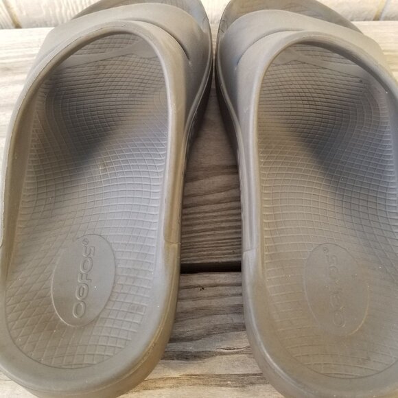 OOFOS Brown Recovery Slide Sandals Mens 9 Womens 11 main image 8
